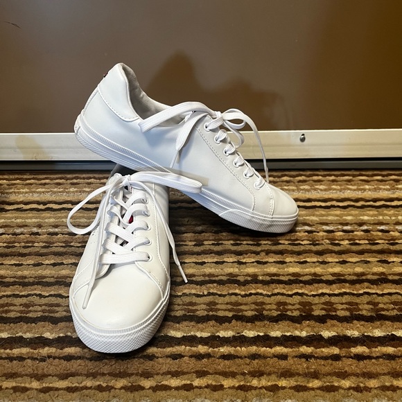 Tommy Hilfiger white sneakers - Picture 4 of 4